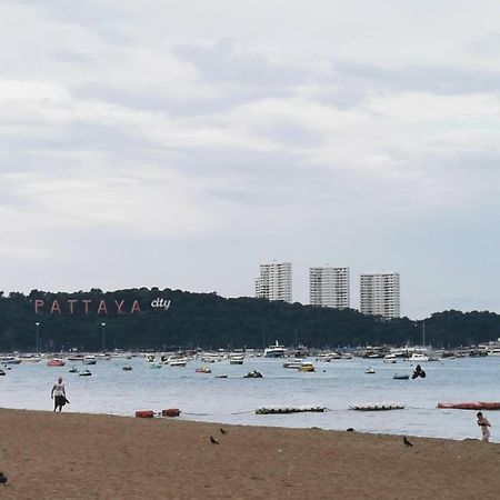 The One Hotel Pattaya Exterior photo